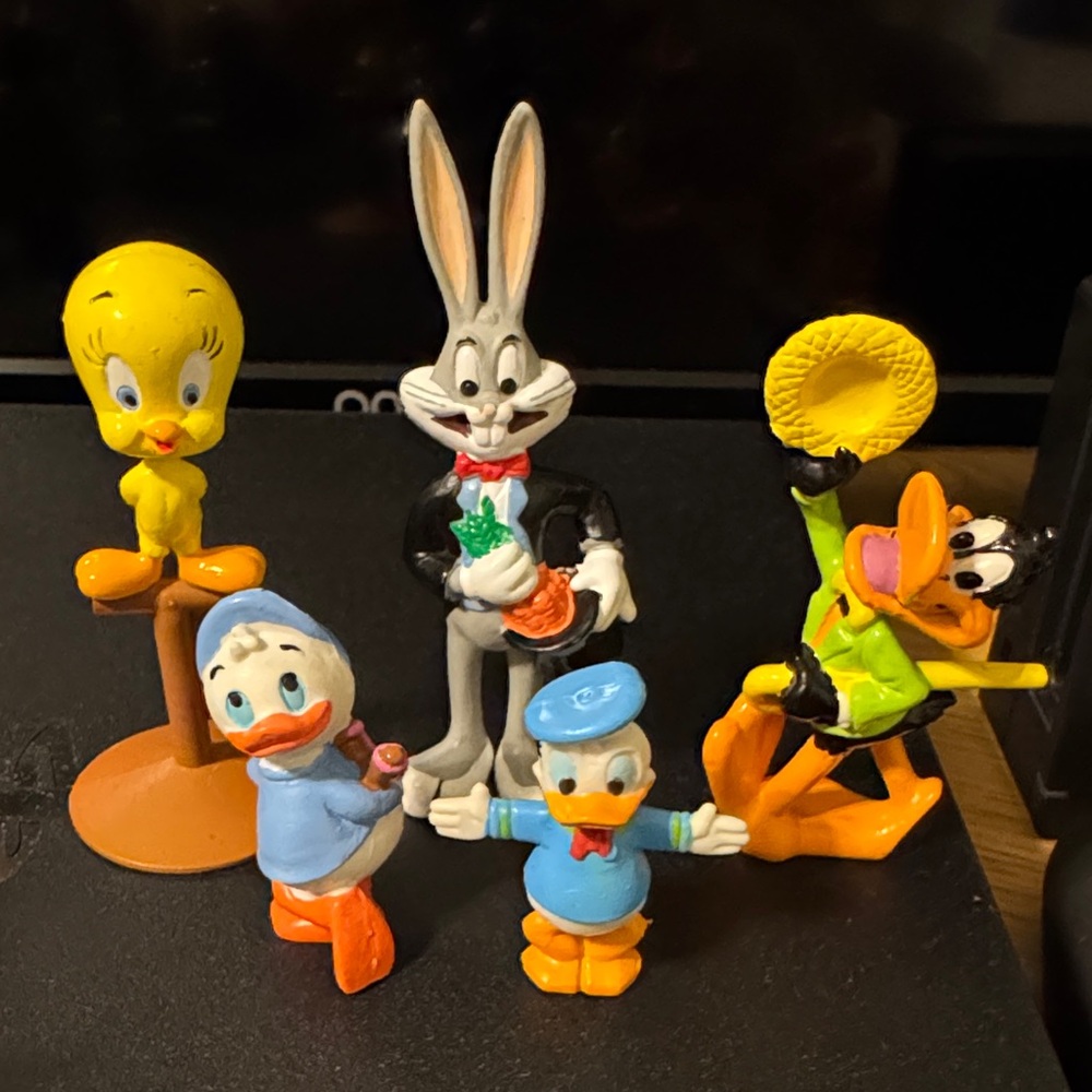 Cartoon Character Figurine Set - Multicolor